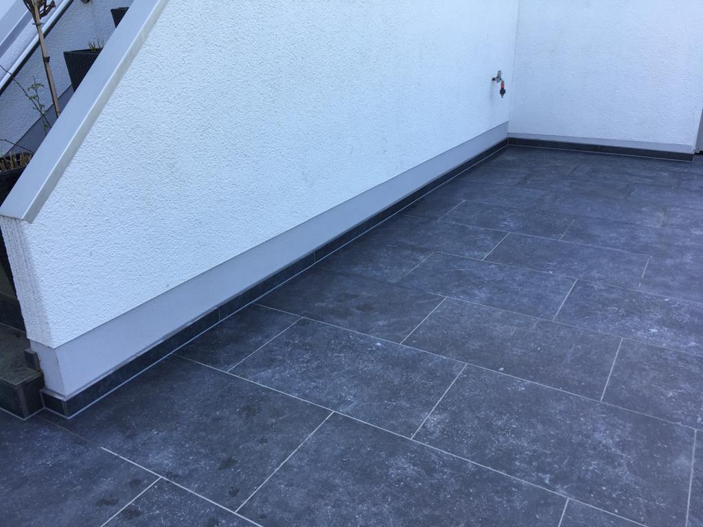 <span class="uc_style_uc_tiles_grid_image_elementor_uc_items_attribute_title" style="color:#ffffff;">Aussenanlagen (29)</span>