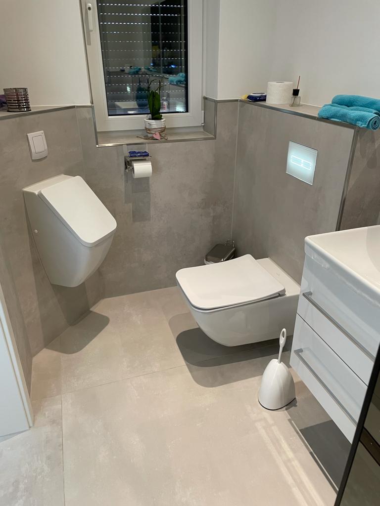 <span class="uc_style_uc_tiles_grid_image_elementor_uc_items_attribute_title" style="color:#ffffff;">Badezimmer (49)</span>