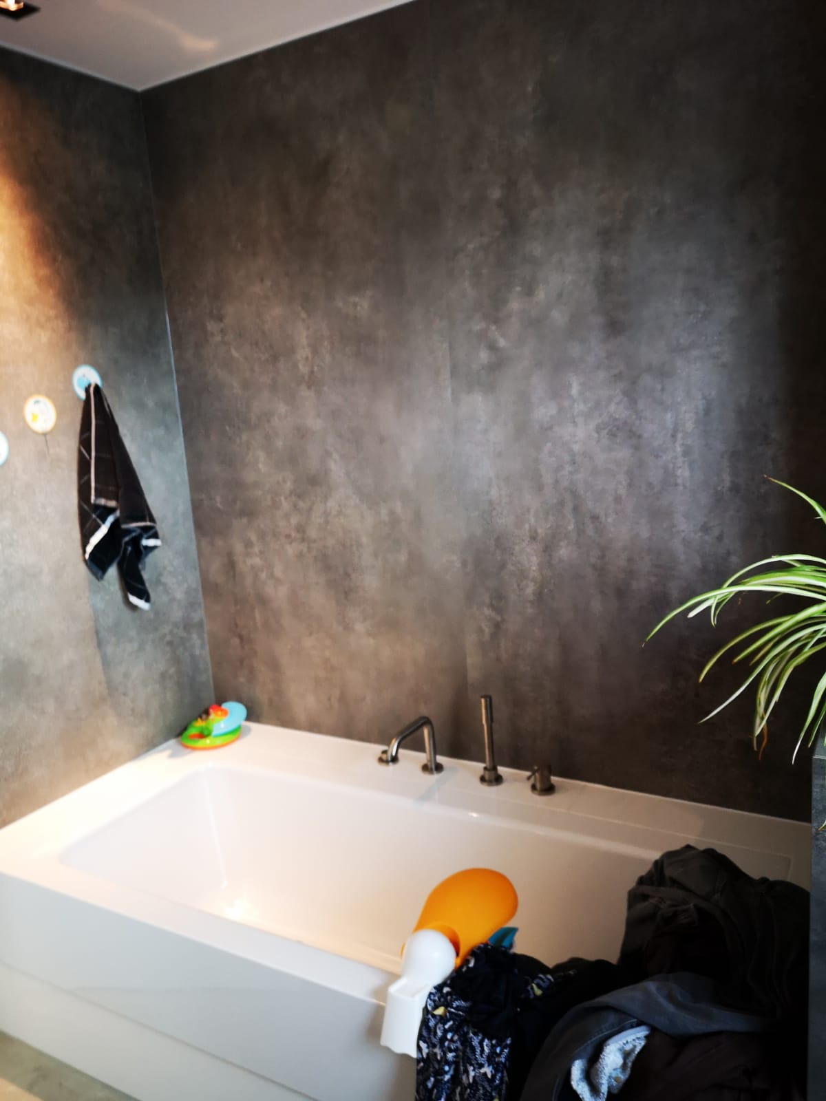 <span class="uc_style_uc_tiles_grid_image_elementor_uc_items_attribute_title" style="color:#ffffff;">Badezimmer (61)</span>